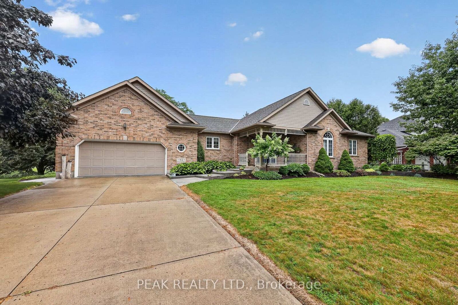 Property Photo: 92 Shephard Place ON N3A 2E4