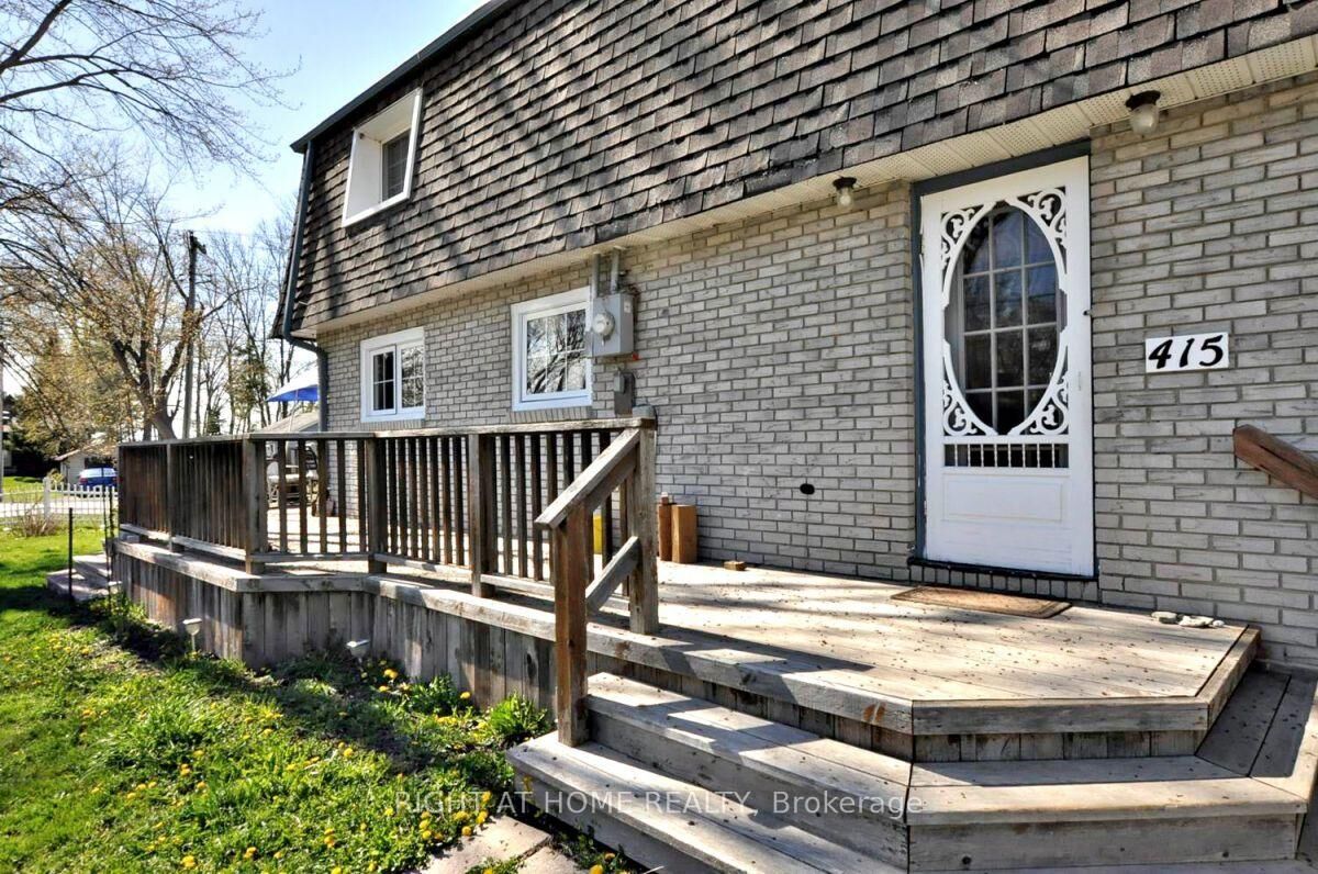 Property Photo:  415 Lake Drive S 2  ON L4P 1P3 