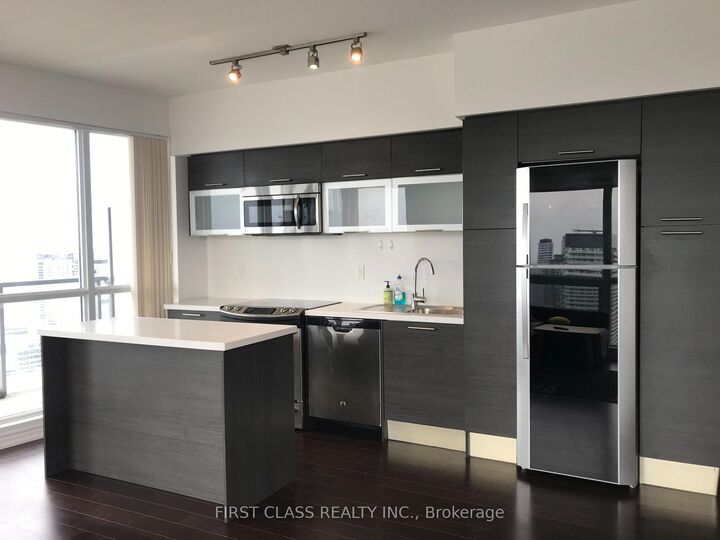 Property Photo:  386 Yonge Street 5102  ON M5B 0A5 