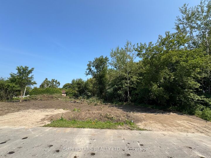 Property Photo:  83 Twmarc Avenue  ON L0K 1A0 