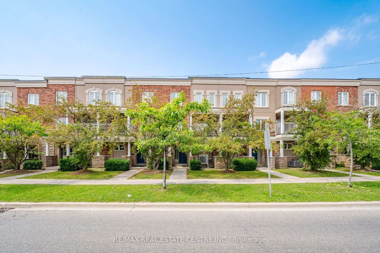 Property Photo: 375 Cook Road 61 ON M3J 3T6