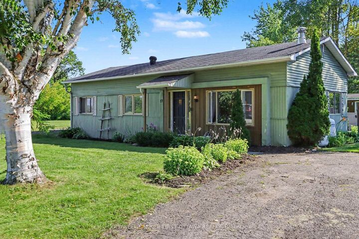 Property Photo: 17 Bridle Path ON K7A 0J4