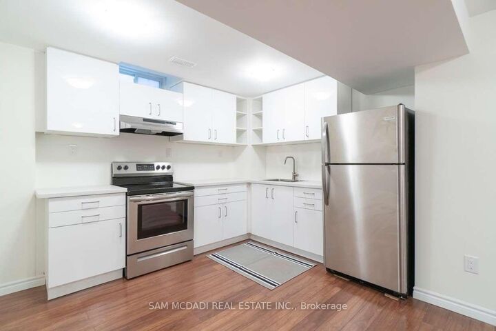 Property Photo: 3883 Barley Trail Lower ON L5M 6N2