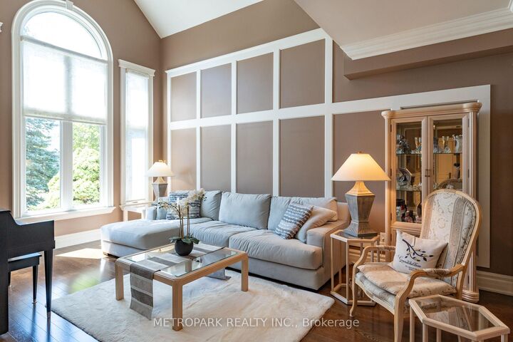 Property Photo: 56 Bindertwine Boulevard ON L0J 1C0