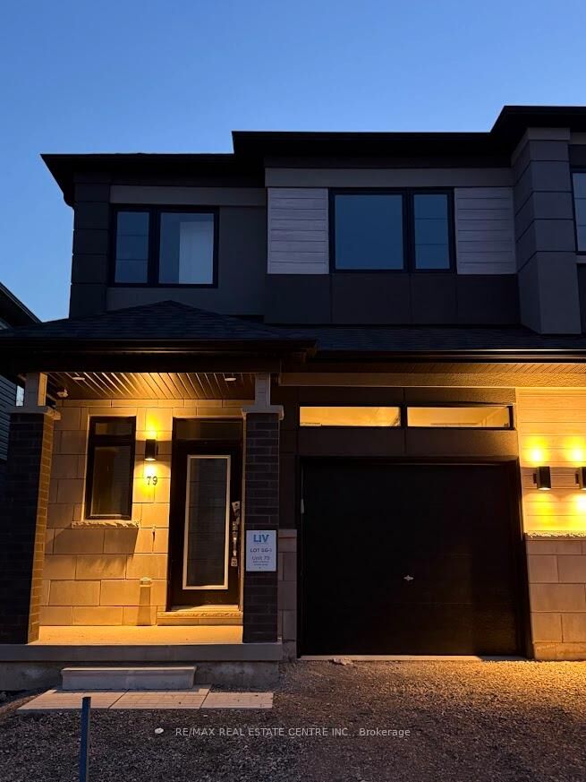 Property Photo: 660 Colborne Street W 79 ON N3T 0Y7