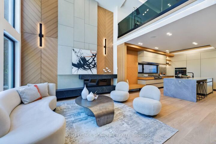 Photo de la propriété: 156 Snowdon Avenue ON M4N 2B2