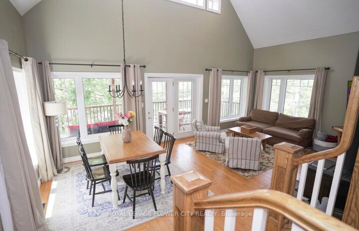 Photo de la propriété: 67 Regency Drive ON P2A 2W8