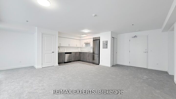 45 Connaught Avenue 302 — photo 1