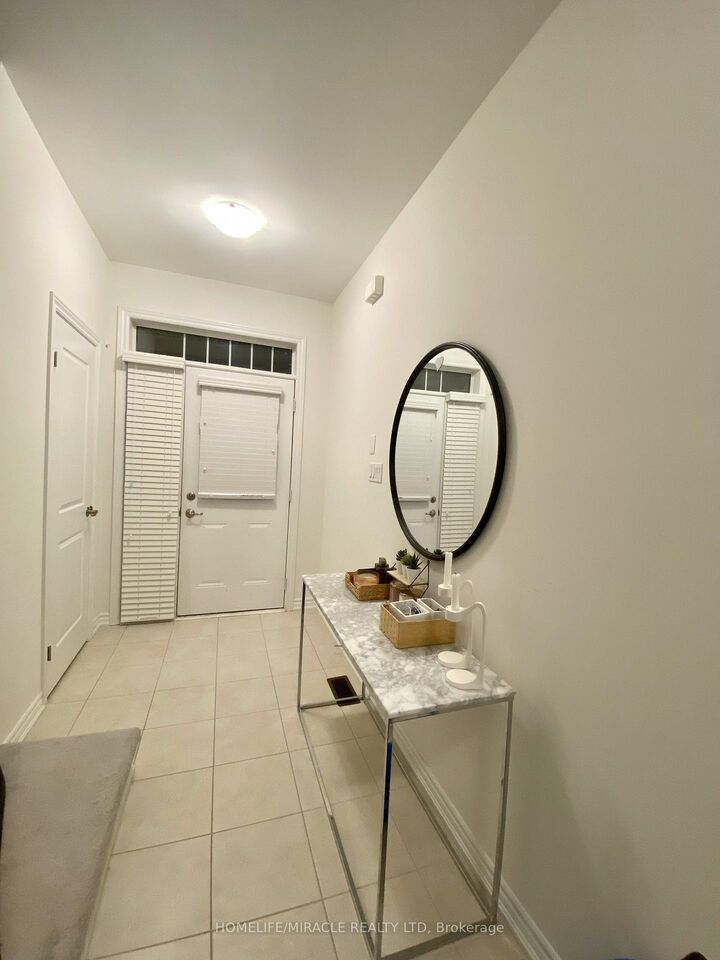Property Photo:  135 Flagg Avenue  ON N3L 0J8 