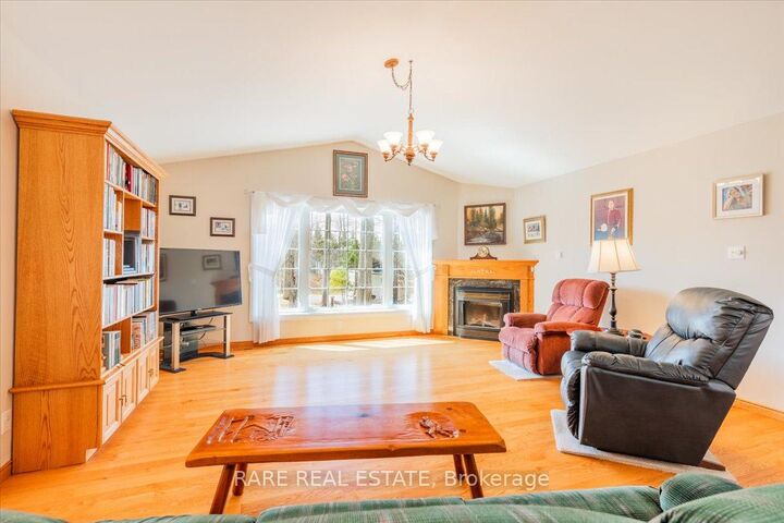Property Photo: 37 Boyd Crescent ON L0K 1N0