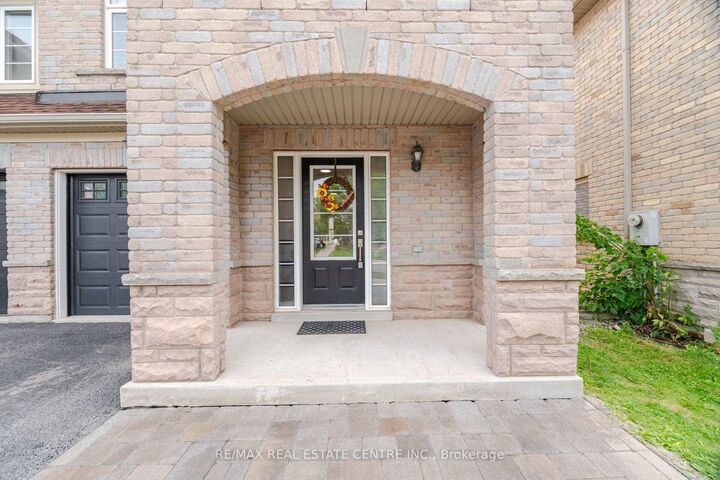 Property Photo:  4212 Prudham Avenue  ON L7M 1N2 