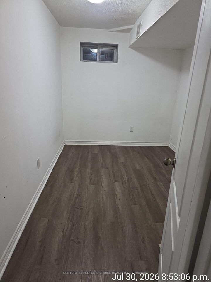 Property Photo:  84 Alfonso Crescent E Bsmt  ON L6P 1S4 