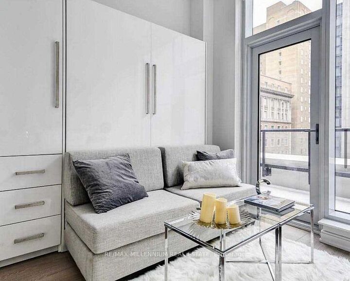 Property Photo: 88 Scott Street 604 ON M5E 1X6