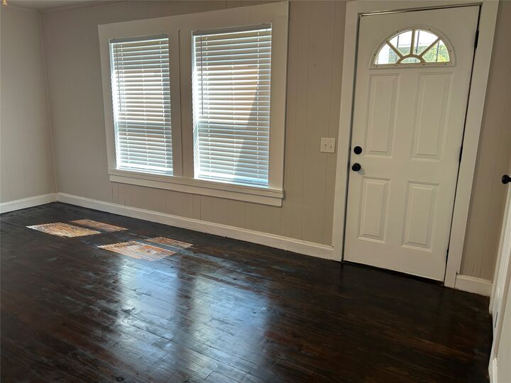 Property Photo: 1008 1st Avenue OK 74469