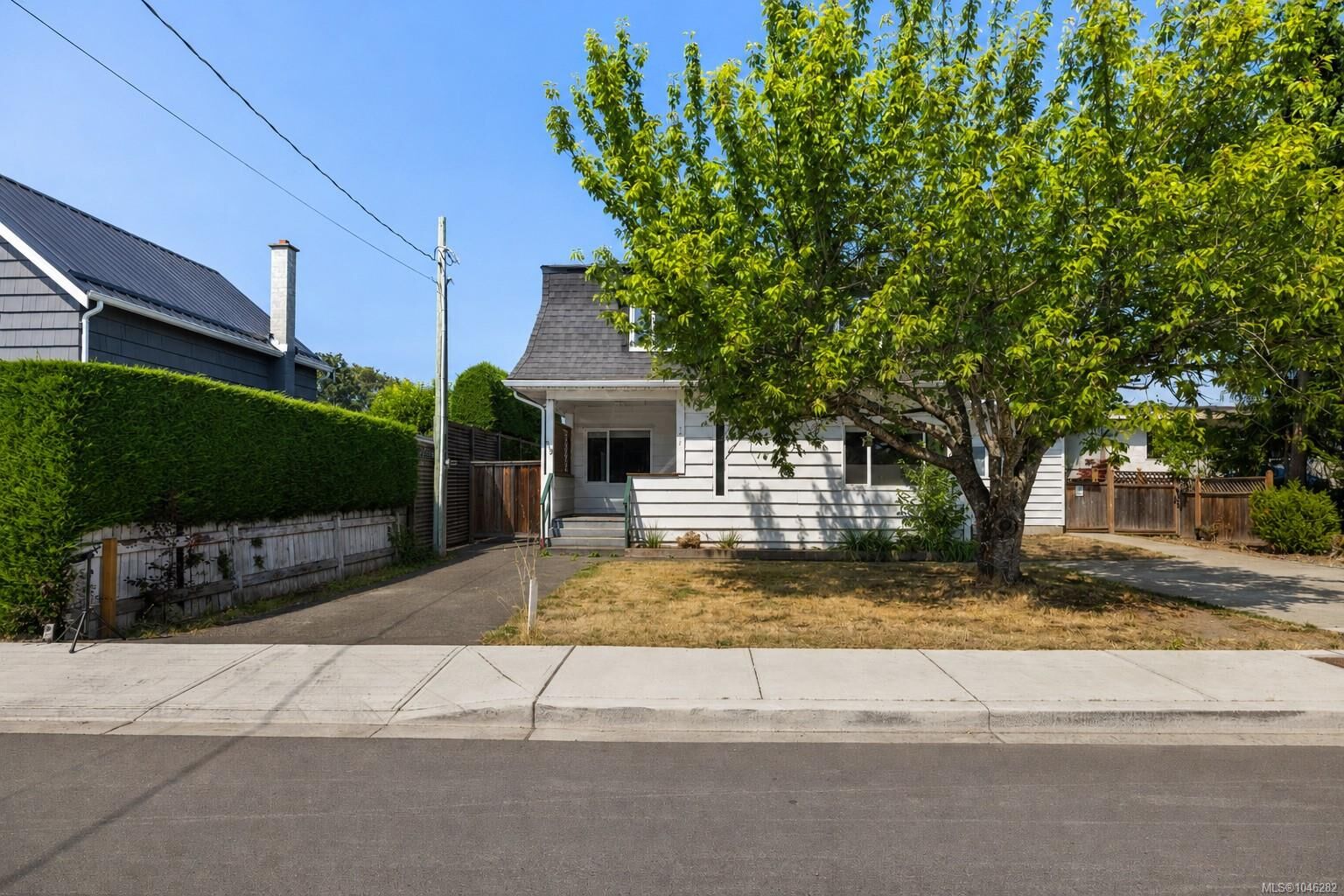 Property Photo:  739 Marchmont Rd  BC V9L 2L9 
