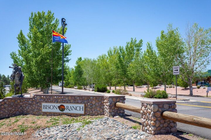 Property Photo:  2341 Quarter Horse Trail  AZ 85933 