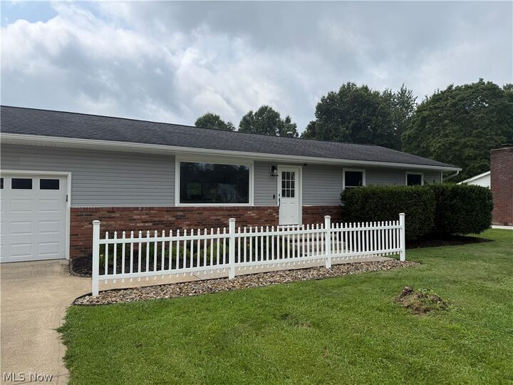 Property Photo: 4828 Waterloo Road OH 44201