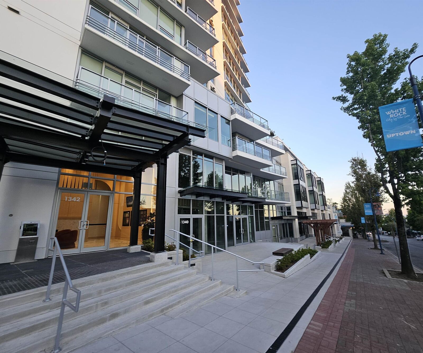 Property Photo:  1342 Johnston Road 403  BC V4B 3Z2 