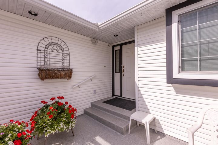 Property Photo: 2901 Southern Place BC V2T 5H7