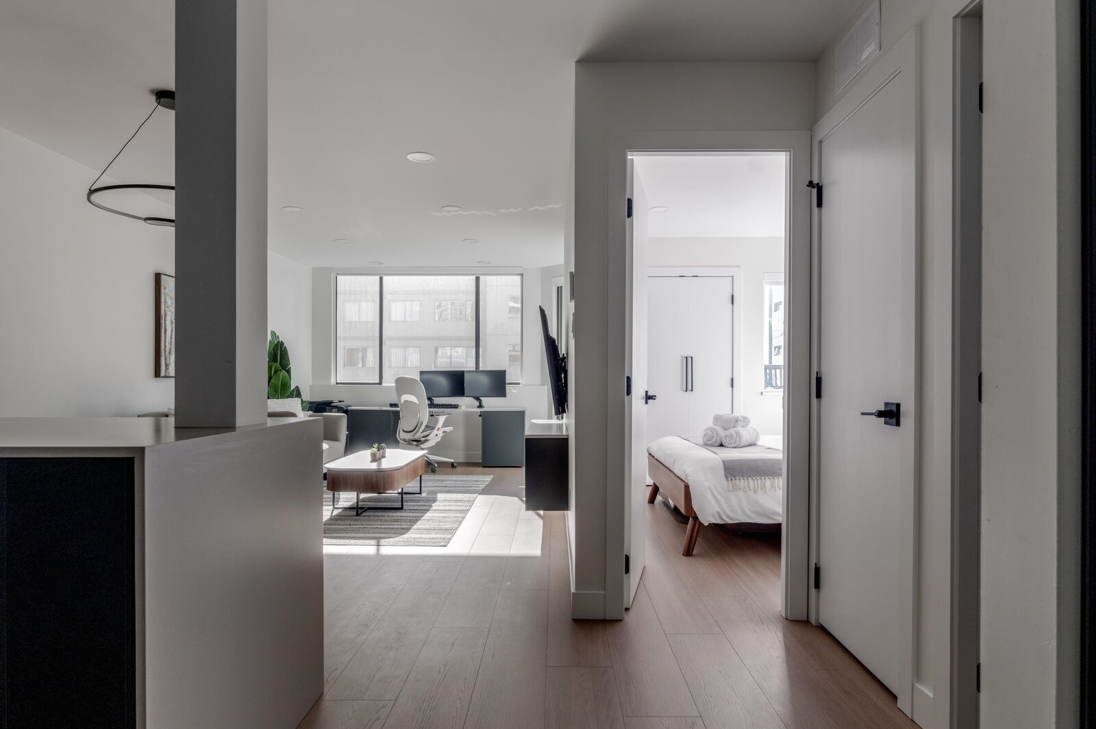 Property Photo: 1270 Robson St BC V6E 3Z6
