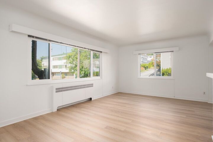 Property Photo:  735 Royal Avenue 105  BC V3M 1J6 