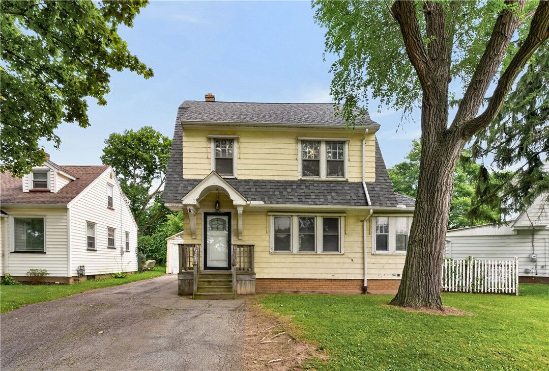 Property Photo: 454 Genesee Park Boulevard NY 14619