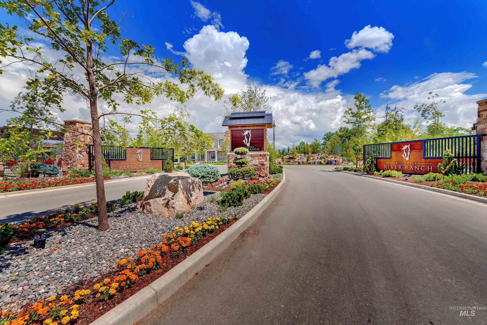 Property Photo: 1887 S Riparian Way ID 83616