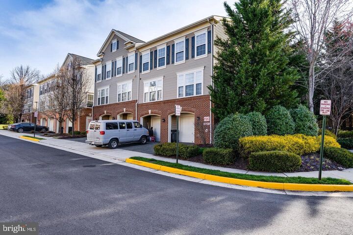 Property Photo:  7000 Huntley Run Place 148  VA 22306 