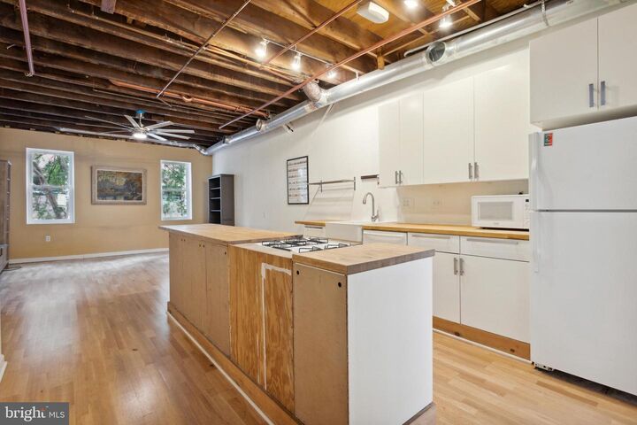 Property Photo:  1725 South Street 2  PA 19146 