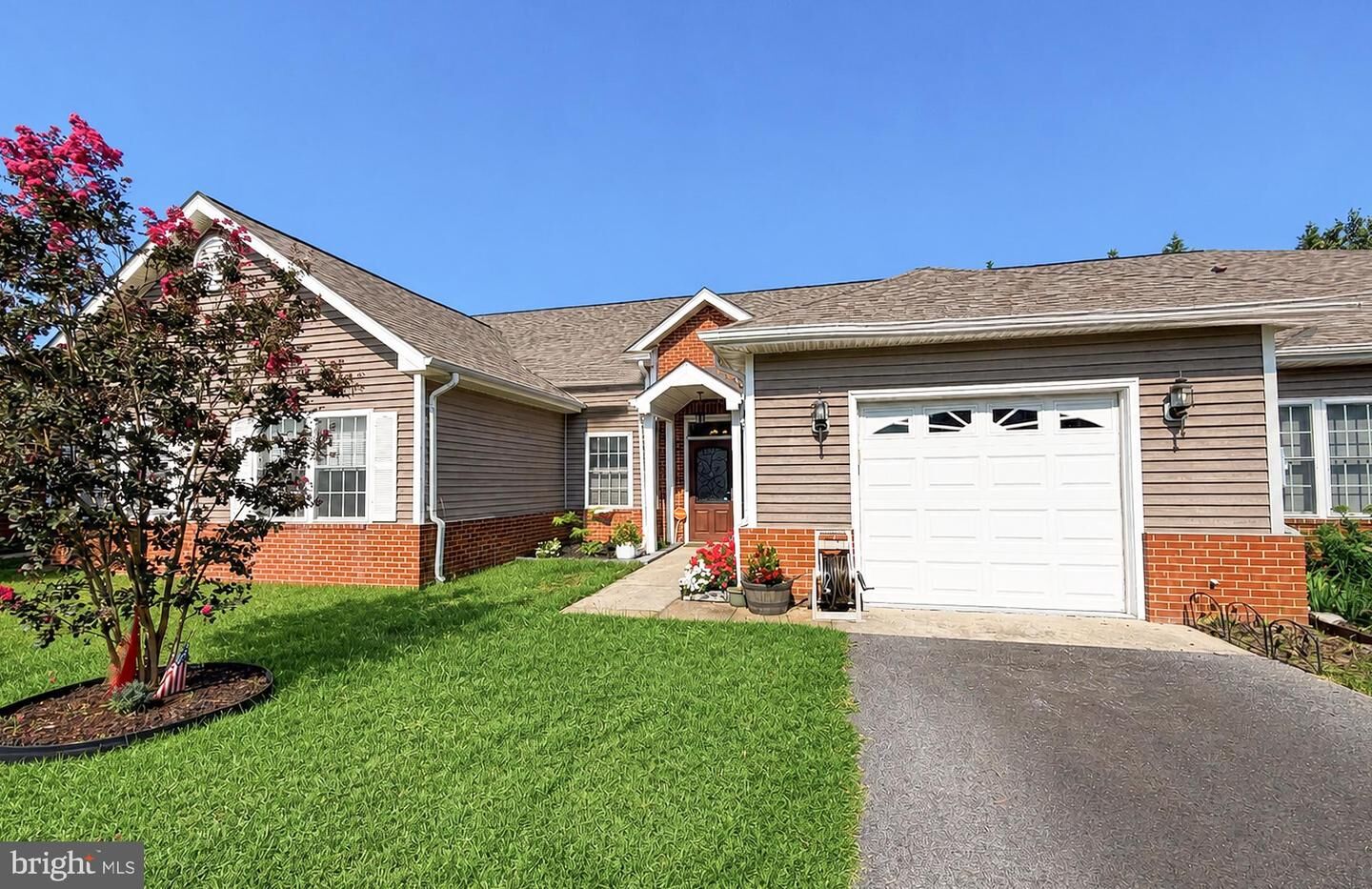 Property Photo:  13409 Stowaway Court  MD 20688 