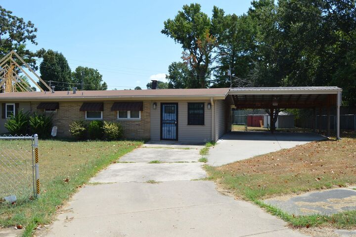 Property Photo:  5215 Mabelvale Pike  AR 72209 
