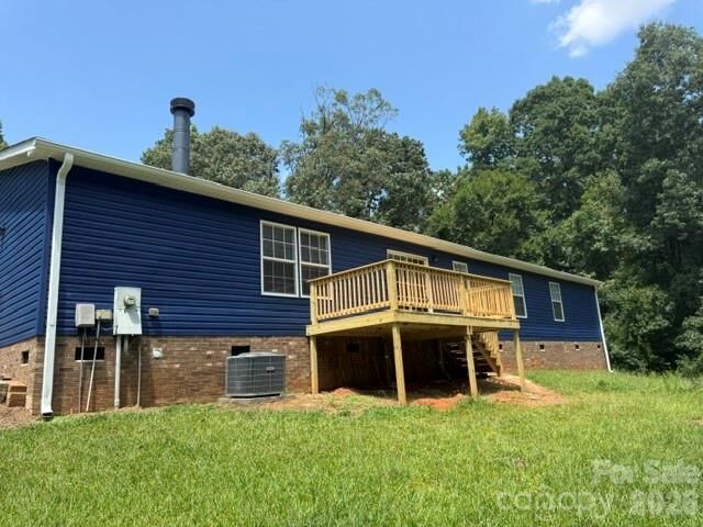 Property Photo:  262 Upper Stanley Road  NC 28164 