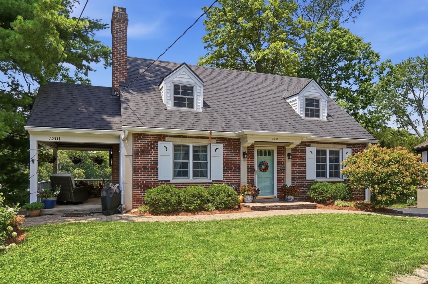 Property Photo:  3201 Grischy Lane  OH 45208 