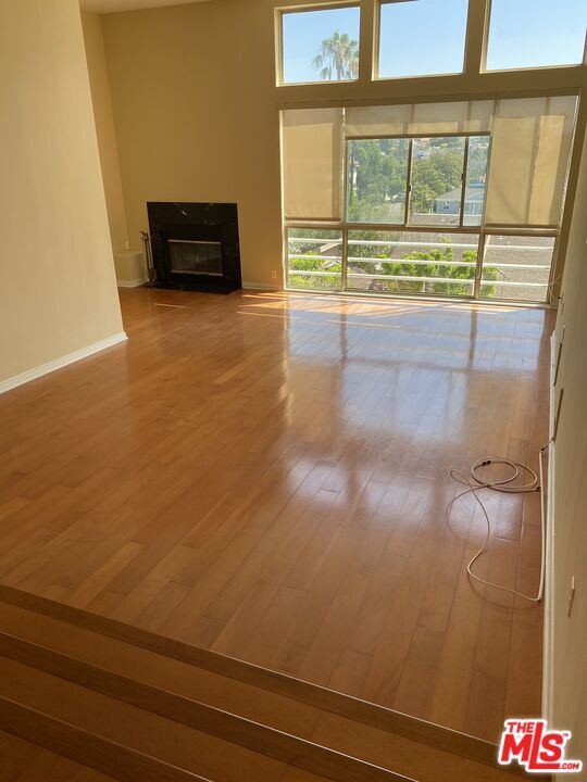 Property Photo: 10432 Eastborne Ave, Unit 304 CA 90024
