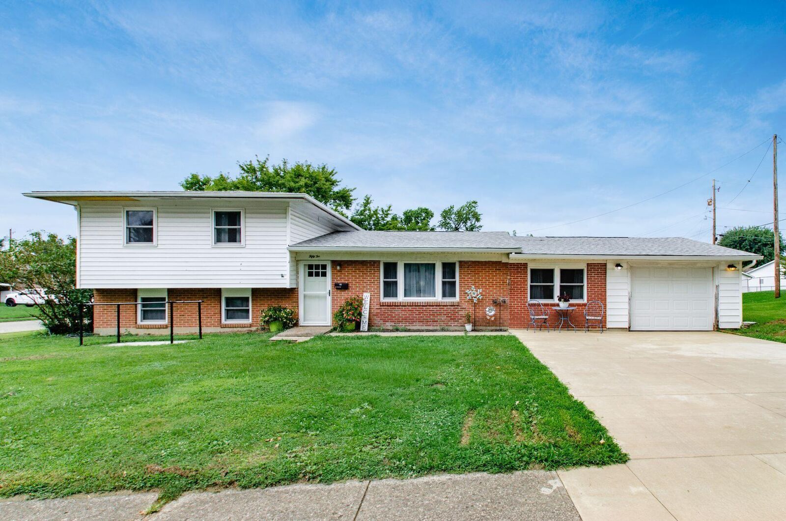 Property Photo:  52 Fieldpoint Road  OH 43056 