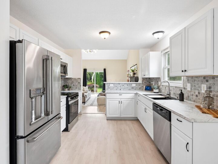Property Photo:  321 Amber Light Circle  OH 43015 