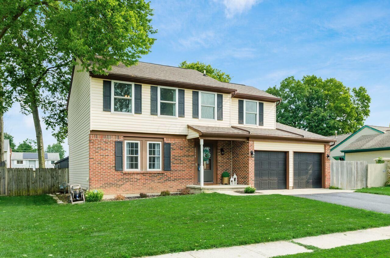 Property Photo:  6016 Winterberry Drive  OH 43119 