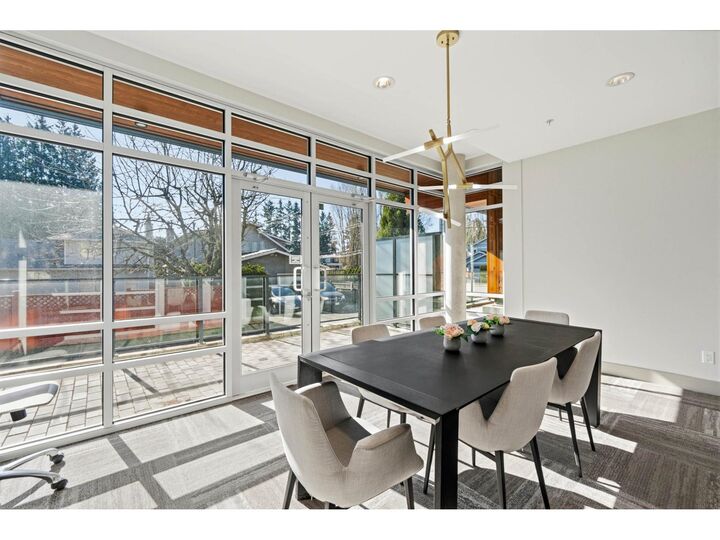 Property Photo:  14022 North Bluff Road 313  BC V4B 0B7 