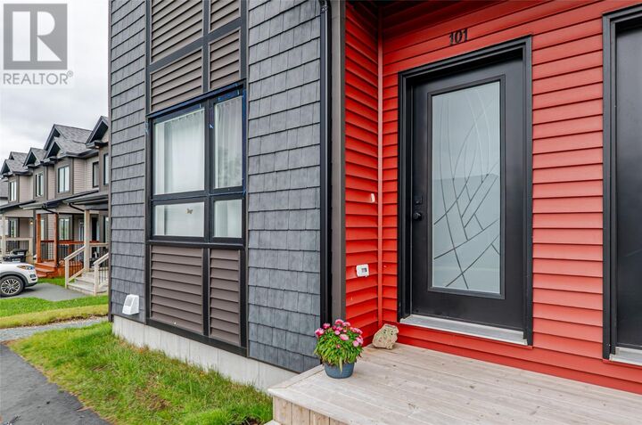 33 Cedar Hill Place — photo 1