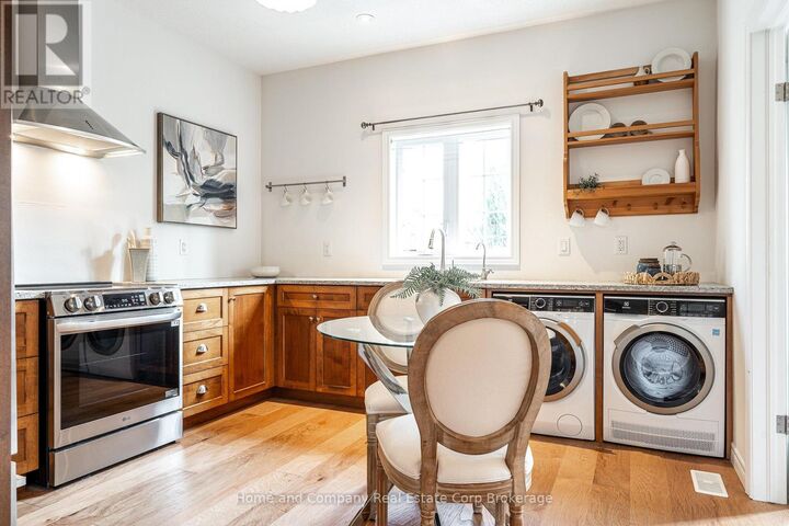 Property Photo:  52 Thomas Street  ON N0K 1X0 