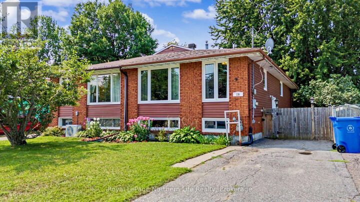 29 Pollard Avenue — photo 1