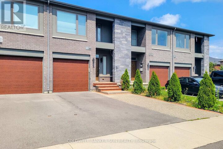 Photo de la propriété:  8 Bedrock Drive  ON L8J 0K6 