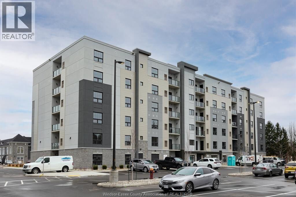 Property Photo:  190 Main Street East 401  ON N8Y 1A6 