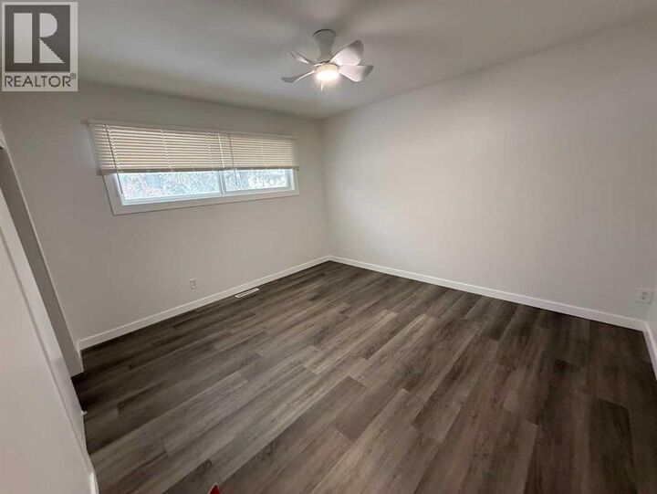 Property Photo:  5416 46 Street  AB T9V 0E4 