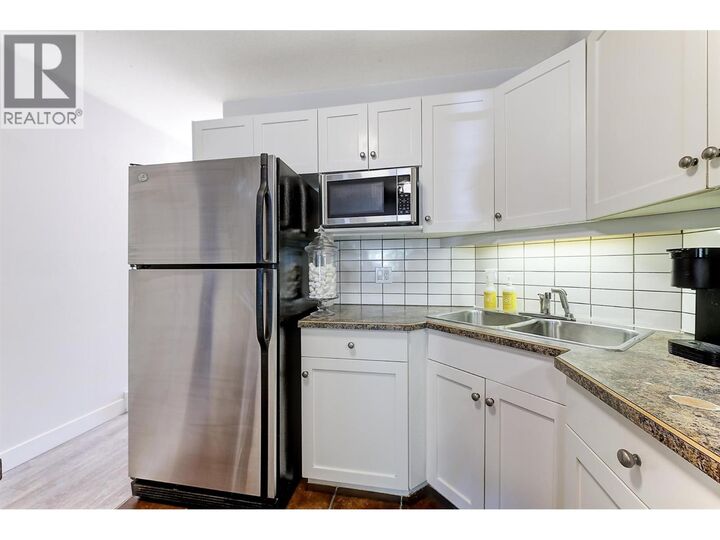 Property Photo:  1390 Dilworth Crescent 113  BC V1Y 4M5 