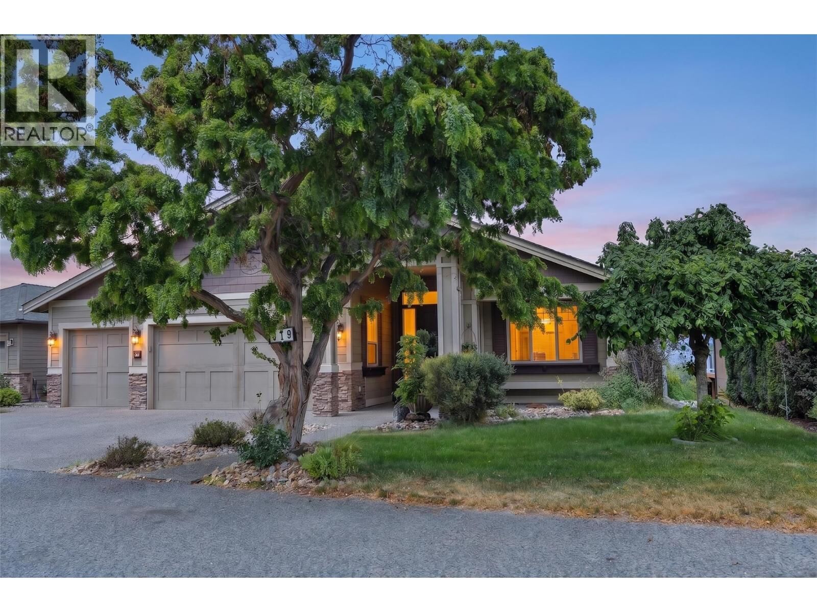 Property Photo: 679 Devonian Avenue BC V1W 5C2