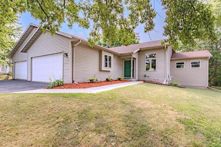 Property Photo:  792 Fairway Drive  WI 54455 