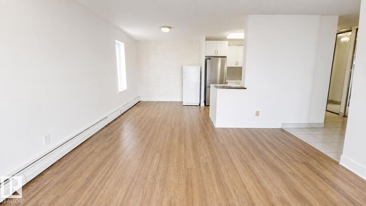 Property Photo: 10135 116 Street NW 804 AB T5K 1W2