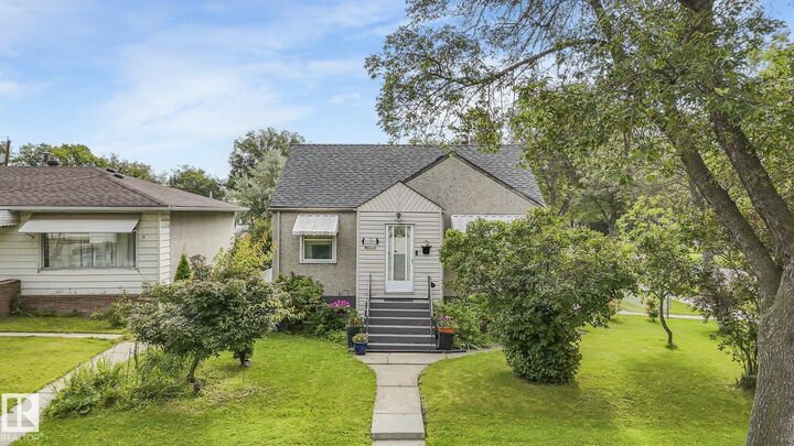 Property Photo:  12203 126 Street NW  AB T5L 0W9 