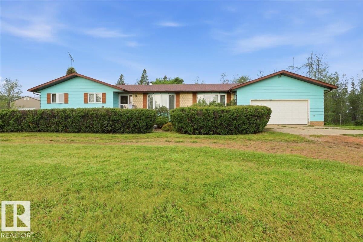 Property Photo:  470036 Rge Road 24  AB T0C 2V0 